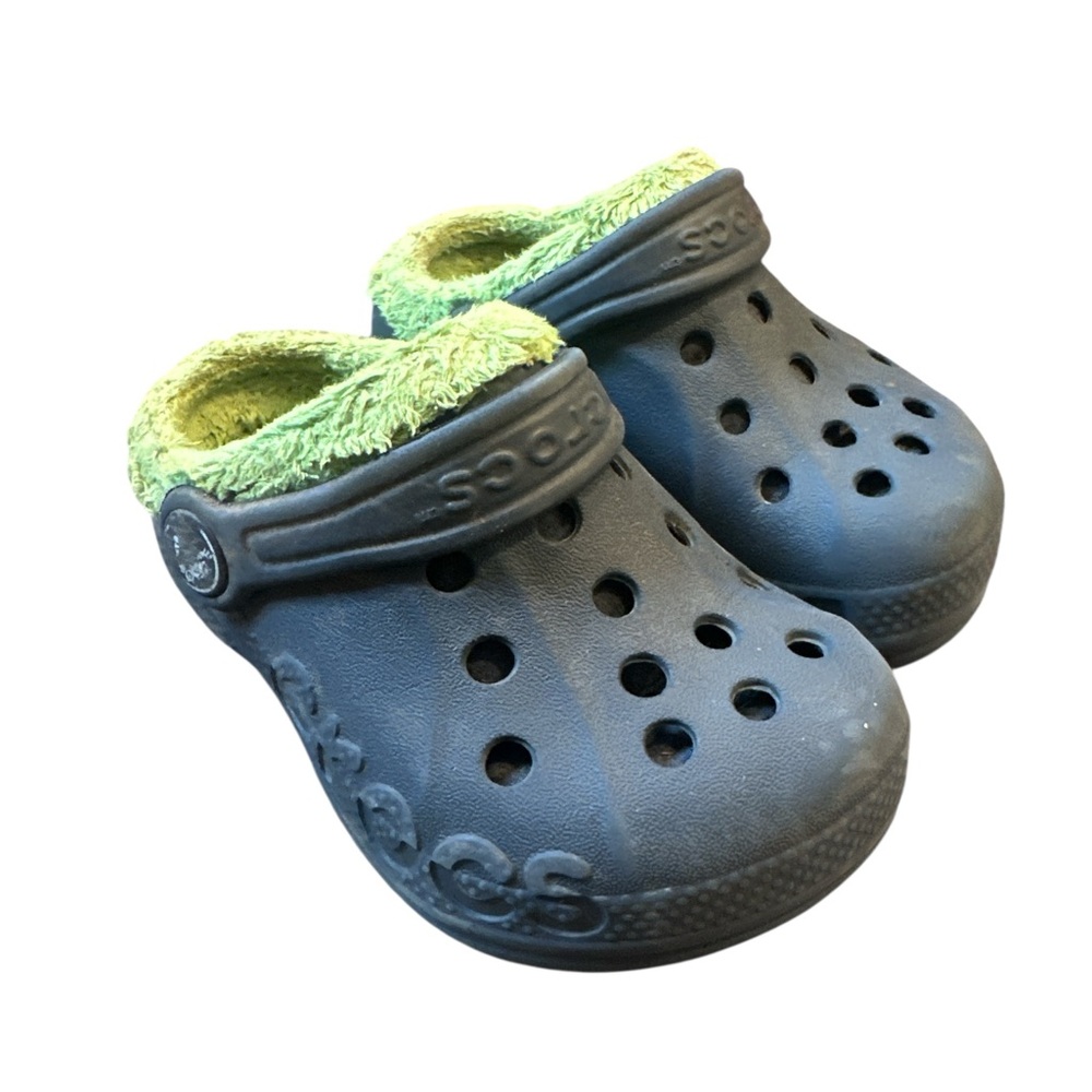 Toddler 6/7 Crocs Kids Classic Lined Clogs in Navy with Lime Green Lining